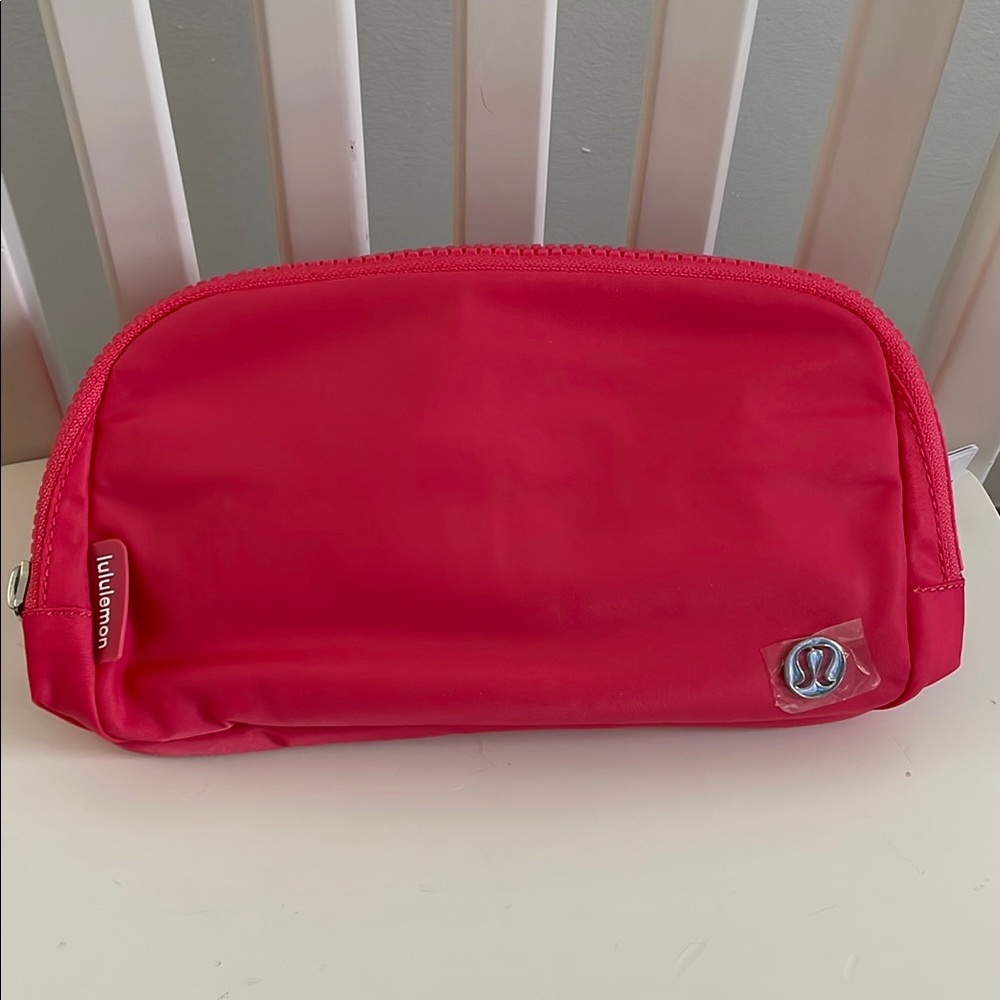 Lululemon Vibrant Pink Everywhere Belt Bag